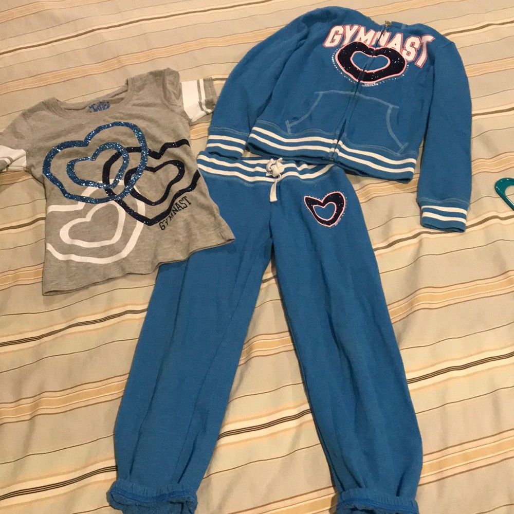 Size 7 justice sweatsuit with matching t shirt